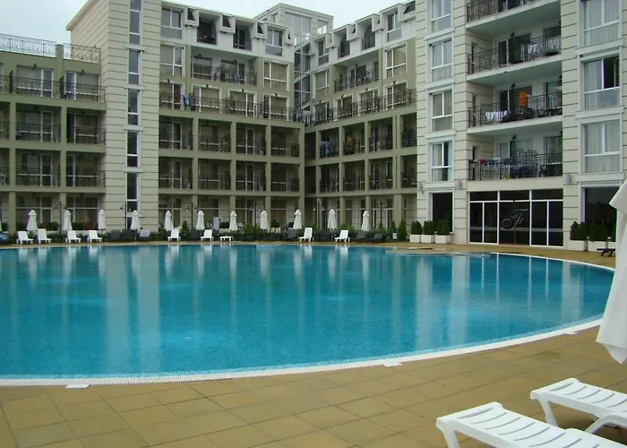 דירה Private 1st Line *