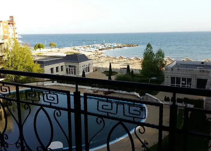 Private 1st Line פומורי